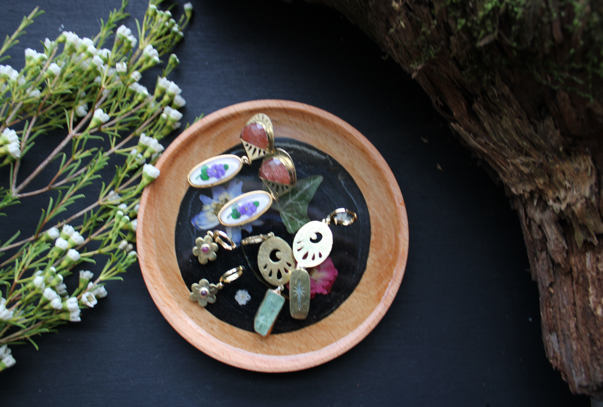 Black Ivy Dish
