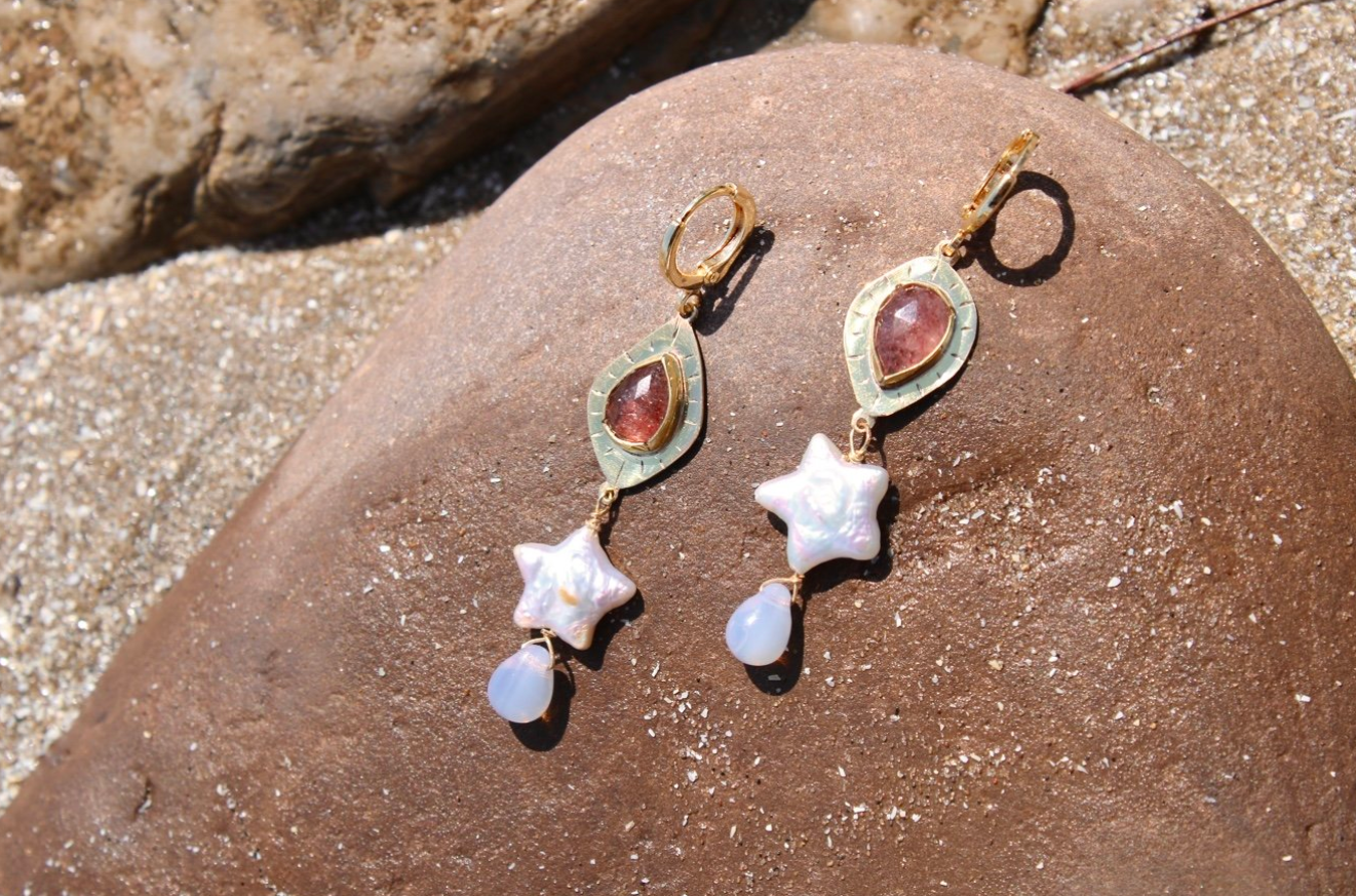 Strawberry Star Pearl Earrings
