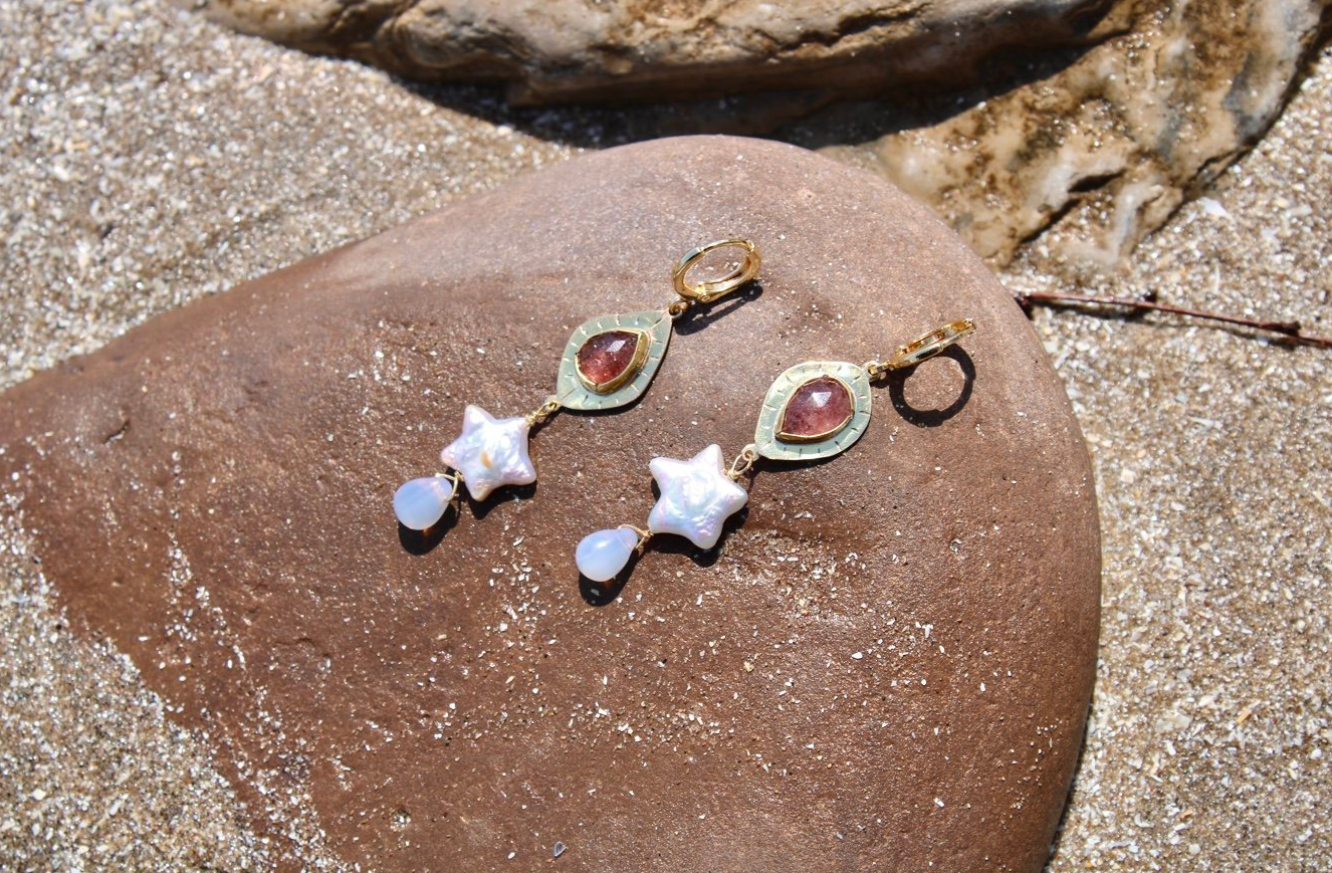 Strawberry Star Pearl Earrings