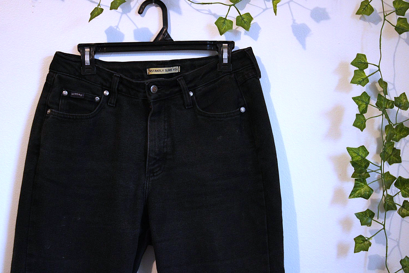 Riders Cropped Black Jeans