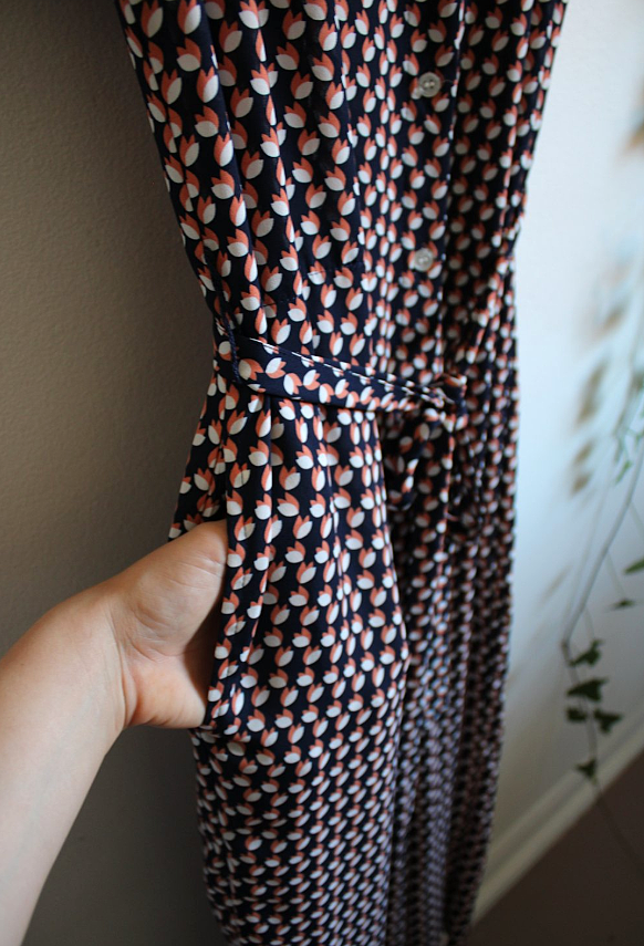 Vintage Patterned Pantsuit with Pockets!