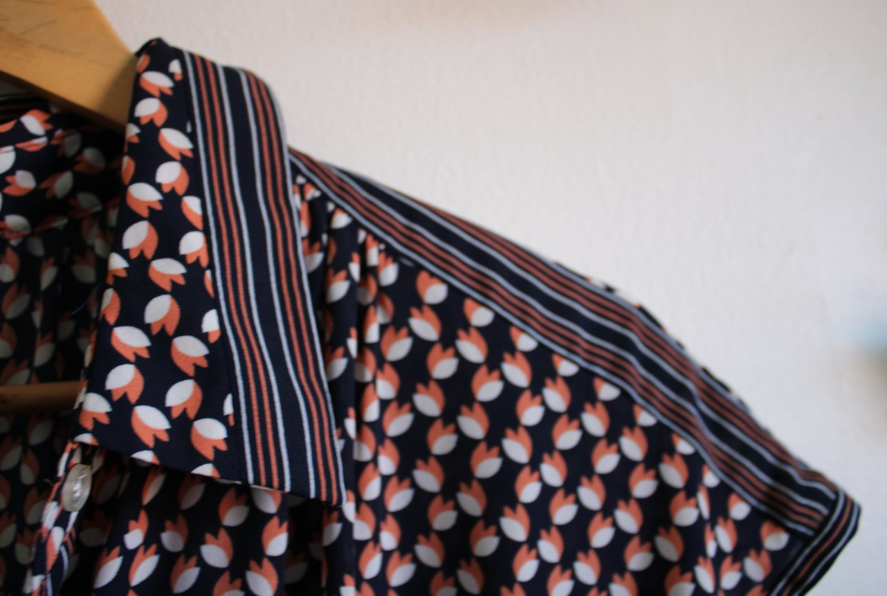 Vintage Patterned Pantsuit with Pockets!