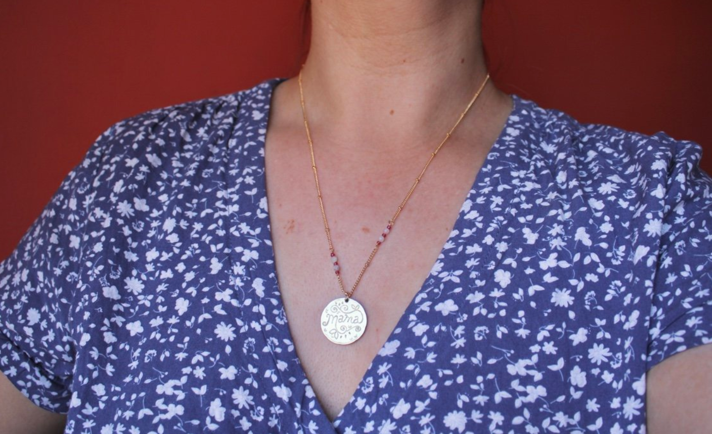 Mama Necklace