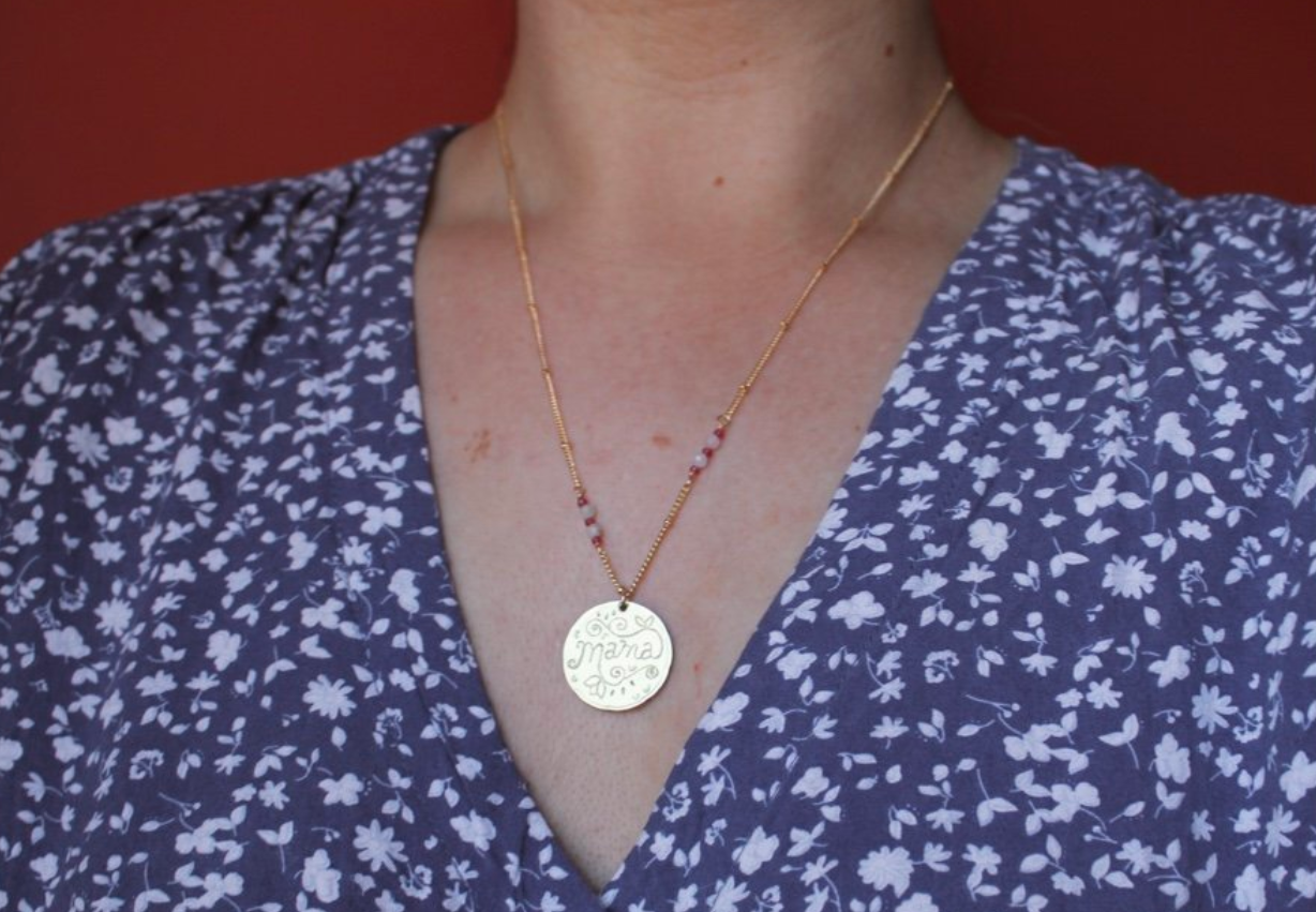 Mama Necklace