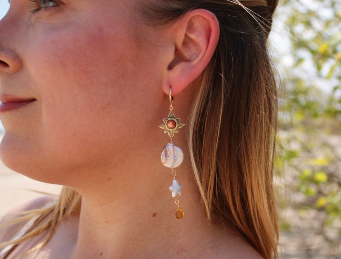 Day to Night Pearl Earrings
