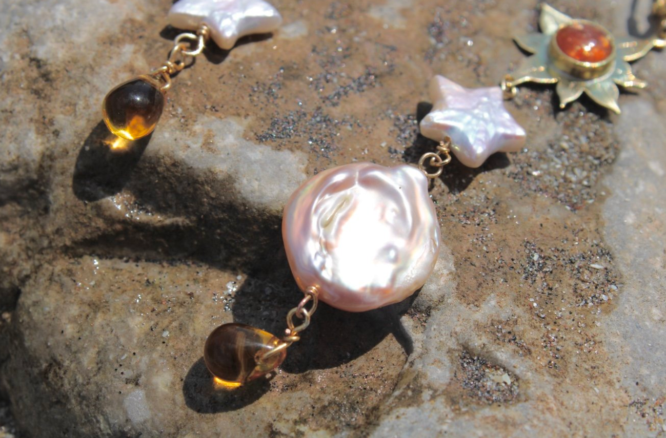 Day to Night Pearl Earrings
