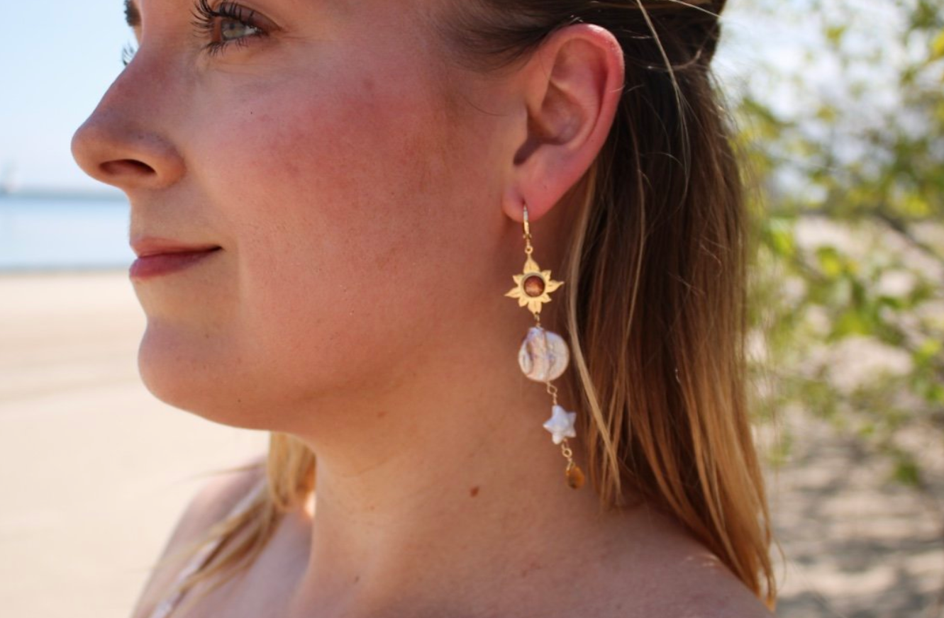 Day to Night Pearl Earrings
