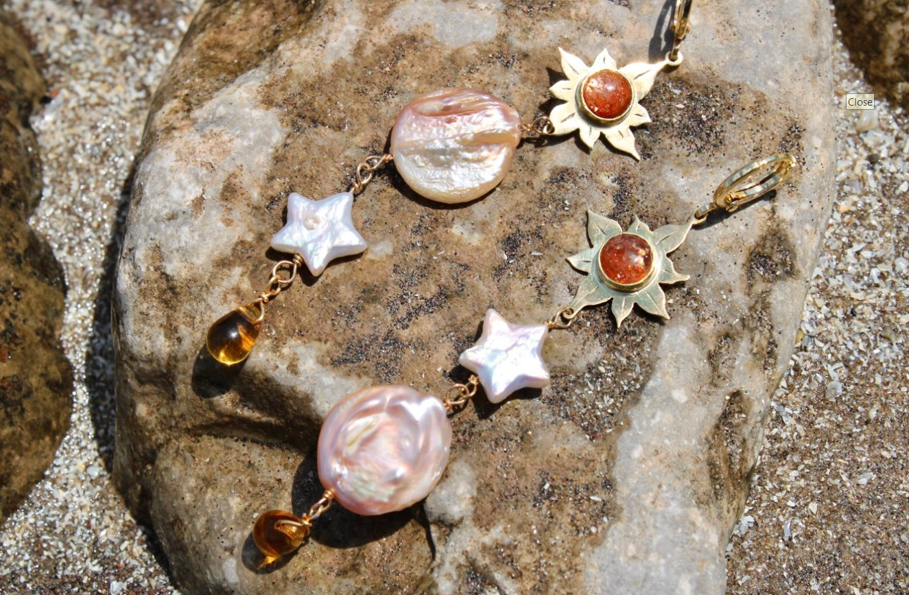 Day to Night Pearl Earrings