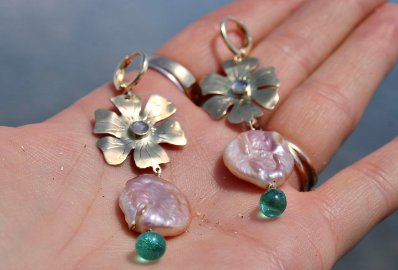 Blossom Peach Pearl Earrings