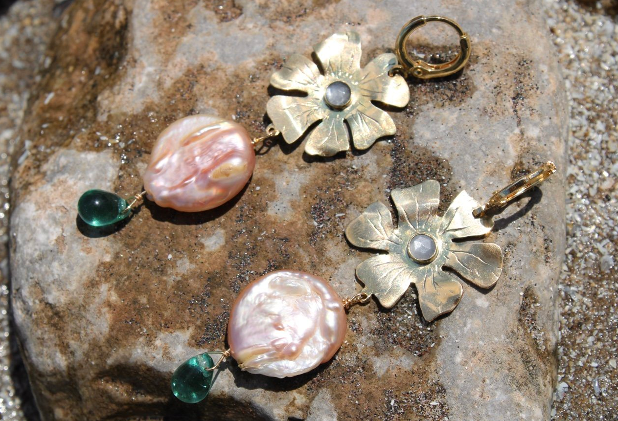Blossom Peach Pearl Earrings