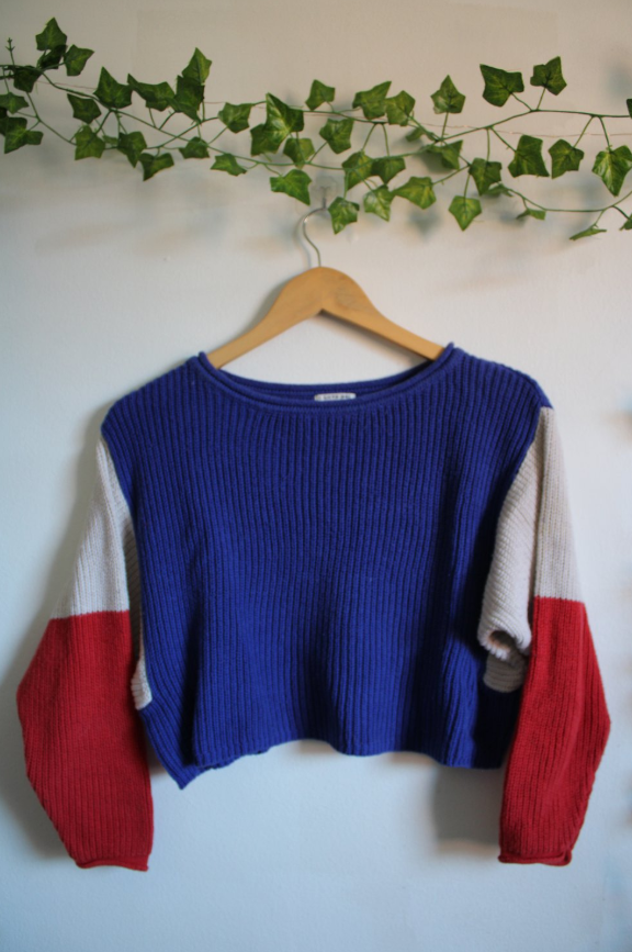 I Love H81 America Cropped Sweater
