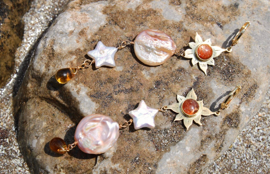 Day to Night Pearl Earrings