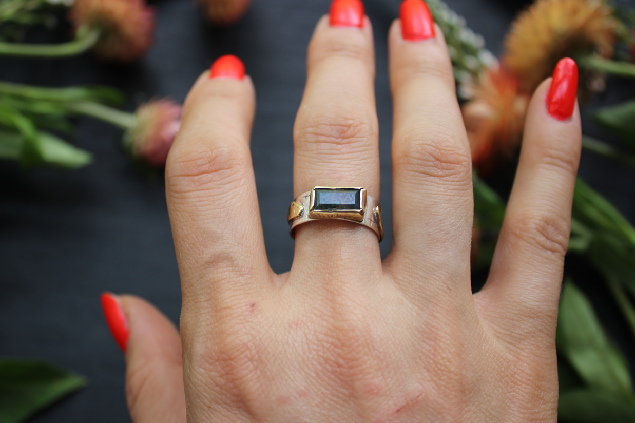 Crawling Moss Ring