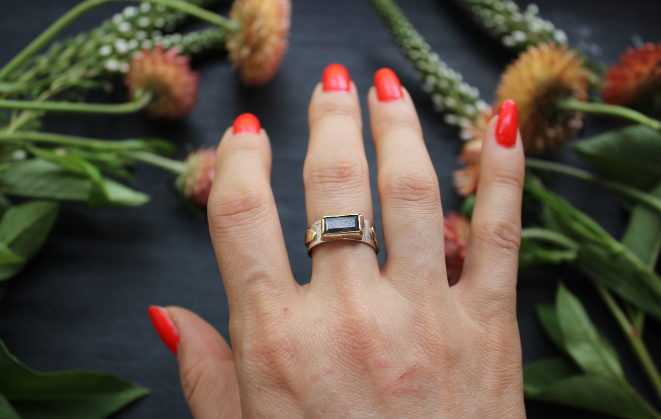 Crawling Moss Ring