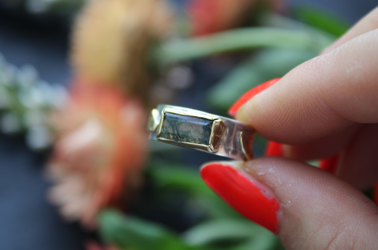 Crawling Moss Ring