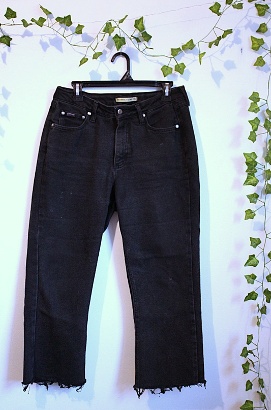 Riders Cropped Black Jeans