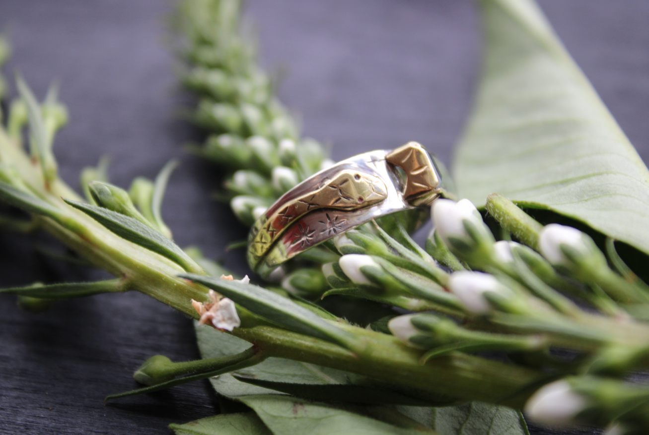 Crawling Moss Ring