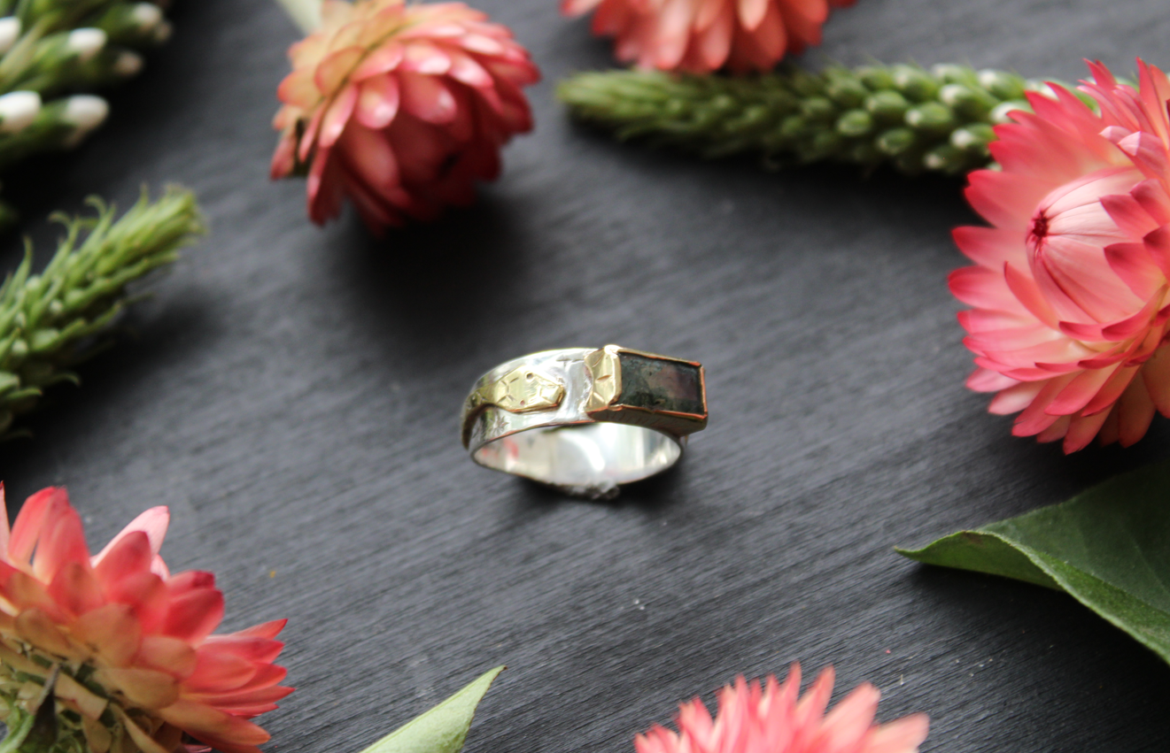 Crawling Moss Ring
