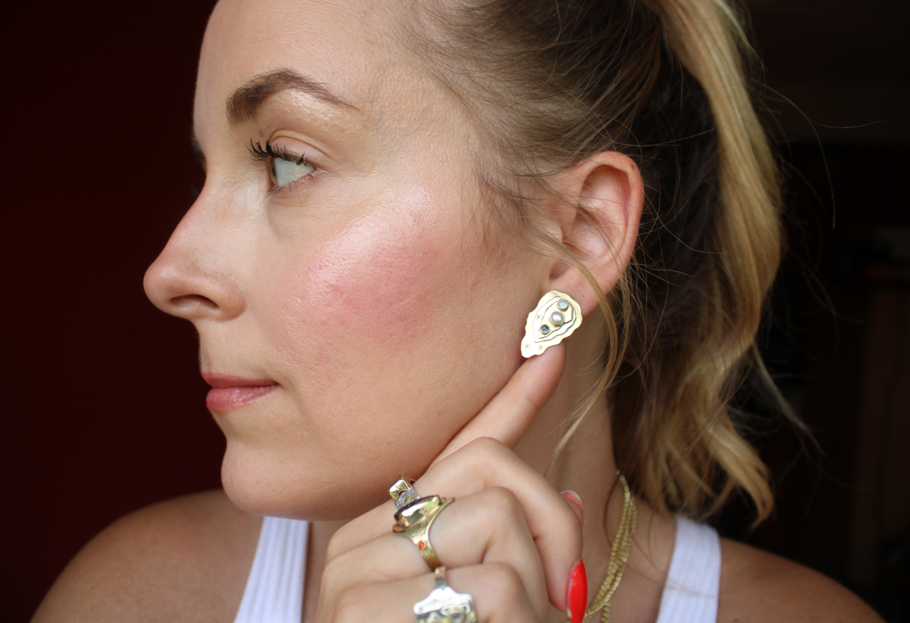 Oyster Dahling Earrings